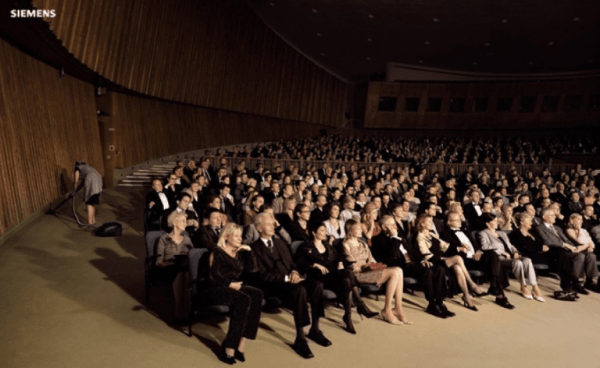 Картинки в креативе собирают охваты, а ты нет
Картинки в креативе собирают охваты, а ты нет