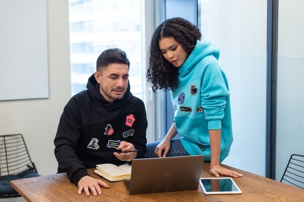 
                    Таланты vs команда: как повысить эффективность бизнеса в 4 раза с мощным коллективом – разбираем по шагам с примерами            