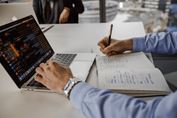 Как личная стратегия собственника влияет на маркетинг             
                    Как личная стратегия собственника влияет на маркетинг