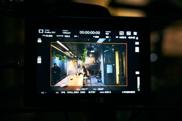 попробуй и сделай рекламный ролик: что стоит за месяцами планирования и двумя днями съёмок             
                    попробуй и сделай рекламный ролик: что стоит за месяцами планирования и двумя днями съёмок