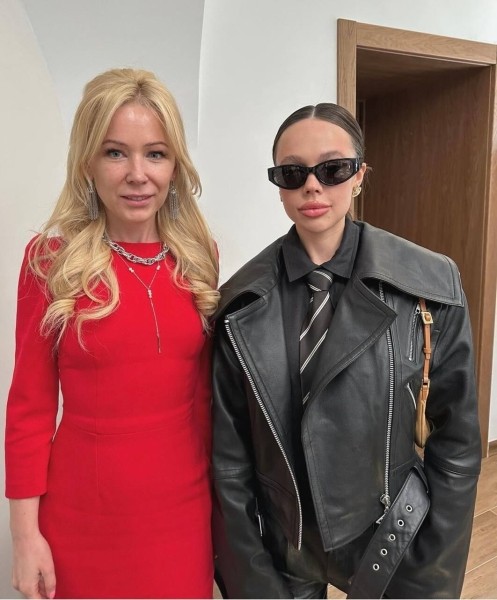 
                    Почему трек Инстасамки — это качественный инфлюенс-маркетинг            