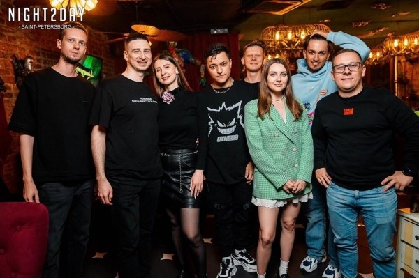 Ложится в 5 утра, пиарит свое агентство и управляет им, пишет музыку и не выгорает. Как? Интервью с CEO UXART
Ложится в 5 утра, пиарит свое агентство и управляет им, пишет музыку и не выгорает. Как? Интервью с CEO UXART