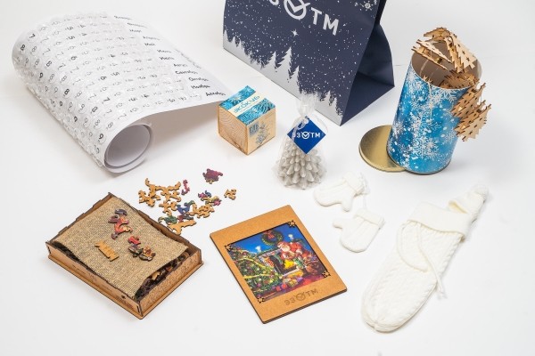 
                    Магия настольных игр с логотипом            