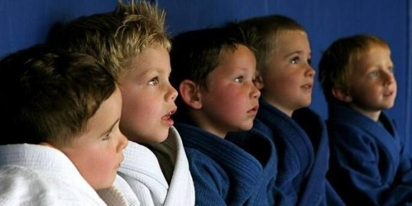 Деньги на детях. Бизнес который никогда не прогорит!
Деньги на детях. Бизнес который никогда не прогорит!