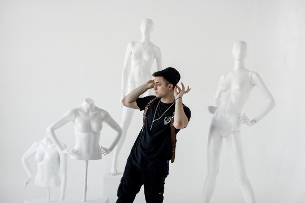 Ложится в 5 утра, пиарит свое агентство и управляет им, пишет музыку и не выгорает. Как? Интервью с CEO UXART
Ложится в 5 утра, пиарит свое агентство и управляет им, пишет музыку и не выгорает. Как? Интервью с CEO UXART