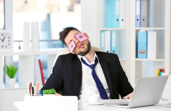 
                    Маркетинг компании: идти к подрядчикам или  делать самим?            