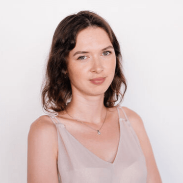 
                    Теряли клиентов и делали всё руками — а потом выросли с 2 до 150 млн/мес: как мы оцифровали продажи в школе психологии            