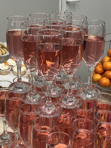 
                    Гениальный маркетинг люксовых брендов или зачем вам нужна сумка Hermes или автомобиль Ferrari            