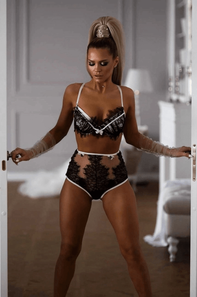 Если на вас "свалилась слава" и вы неожиданно проснулись знаменитым - что делать? Как монетизировать известность?
Если на вас "свалилась слава" и вы неожиданно проснулись знаменитым - что делать? Как монетизировать известность?