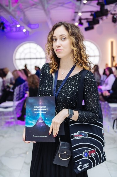 
                    Полный гайд по организации легендарной конференции. 13 шагов с примерами            