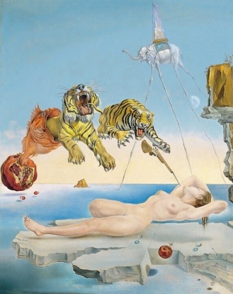 
                    ​Сюрреализм и реальность. Моносерьга, родившаяся из безумных снов Дали            