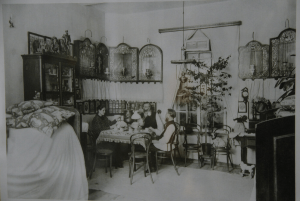 
                    «Это деньги сразу»: владелец крупнейшего аутстаффа Москвы о том, как продавать 1300 рабочих за 4,5 млн ₽ в день            