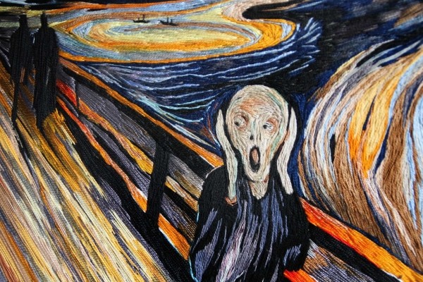 
                    Цена на маркетплейсах решает            