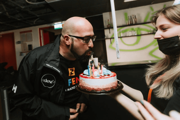 «Тайный орден айтишников»: собрали 2000 человек на ночной IT-конференции за счет черного рынка и промо в стиле масонов             
                    «Тайный орден айтишников»: собрали 2000 человек на ночной IT-конференции за счет черного рынка и промо в стиле масонов