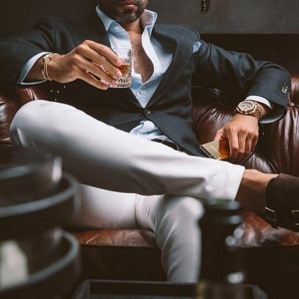 Серый кардинал в PR-семействе: секреты продвижения звёзд и политиков             
                    Серый кардинал в PR-семействе: секреты продвижения звёзд и политиков