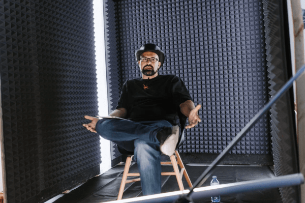 «Тайный орден айтишников»: собрали 2000 человек на ночной IT-конференции за счет черного рынка и промо в стиле масонов             
                    «Тайный орден айтишников»: собрали 2000 человек на ночной IT-конференции за счет черного рынка и промо в стиле масонов