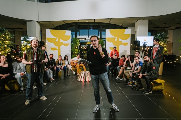 «Мир.Труд.Мобайл»: собрали 1500 разработчиков и дизайнеров из 12 стран на виртуальной даче и перепели Батарейку
«Мир.Труд.Мобайл»: собрали 1500 разработчиков и дизайнеров из 12 стран на виртуальной даче и перепели Батарейку