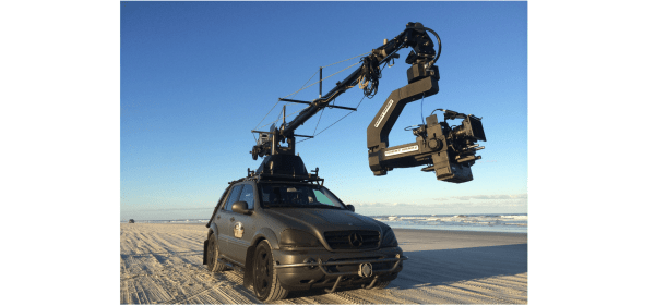 
                    Как мы снимали премиальные шины из багажника 🏎️            