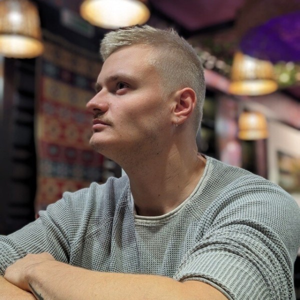 
                    Как PAD Team помогли приложению Prosto после февраля 2022 вырасти в два раза            