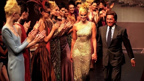 
                    Слишком модно, чтобы быть правдой: гардероб ярких скандалов в фэшн-индустрии            