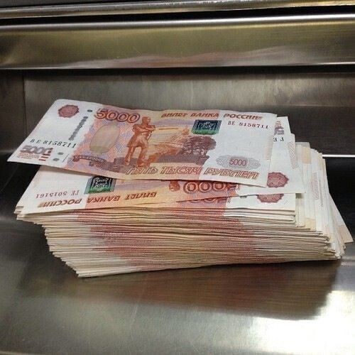 
                    Ушел из школы в 16 лет и заработал 800 000₽ в Telegram. Как я в свои 17 запустил 3 своих проекта. Вышел из нищеты и стал            