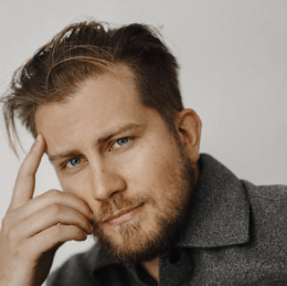 Как разработчикам работать с госкомпаниями в 2024 году
Как разработчикам работать с госкомпаниями в 2024 году