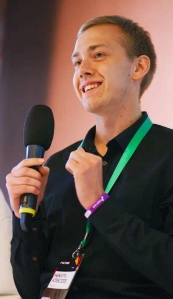 
                    Посмотреть на свой бизнес чужими глазами: как мы провели маркетинговое исследование для семейного производства кухонь            