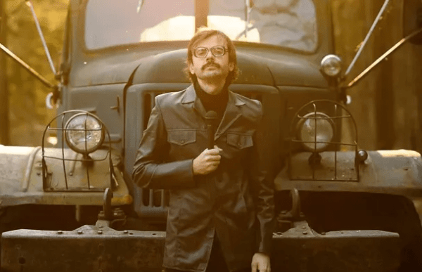 Не всё так однозначно: как использовать ностальгию по 90-м для создания бизнес-подарков
Не всё так однозначно: как использовать ностальгию по 90-м для создания бизнес-подарков