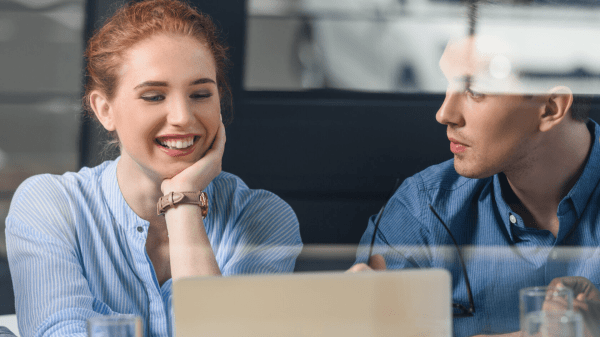 
                    Кого ФАС признает ответственным за маркировку рекламы при публикации в открытом чате либо паблике?            