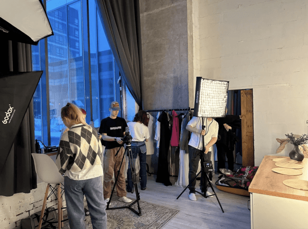 
                    Невозможное возможно: как мы сняли 1000 вертикальных видео за 2 месяца            