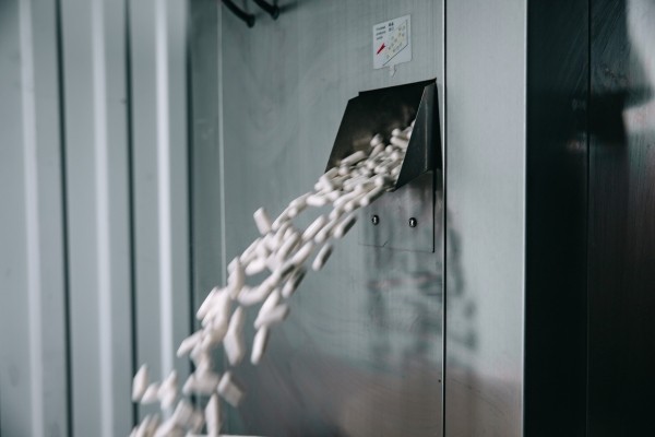 
                    Контрактное производство БАДов в России: как выбрать            