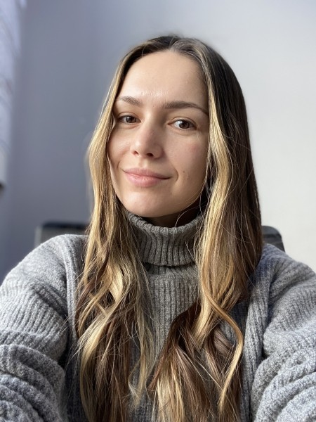 
                    9 рабочих ситуаций, когда наши девчонки помогли Рыбе остаться на плаву            